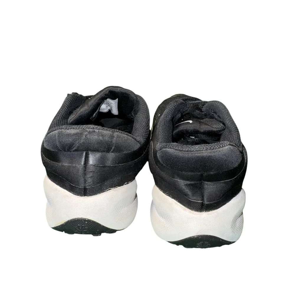 Nike Star Runner 4 Kids Running Shoes Black White FB7689-003 Size‎ 3Y
